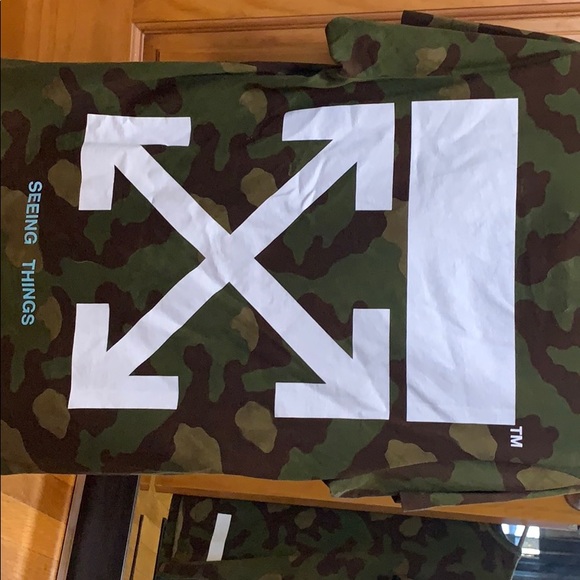 Off White - Picture 2 of 2